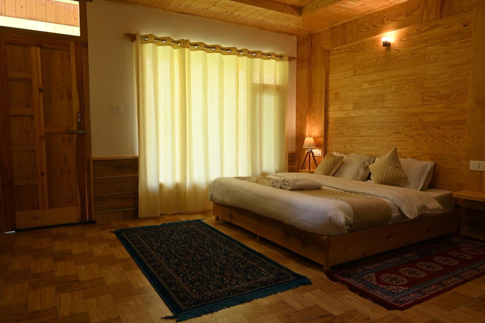 Cascade Mountain Retreat Manali Bed and Breakfast Exteriör bild