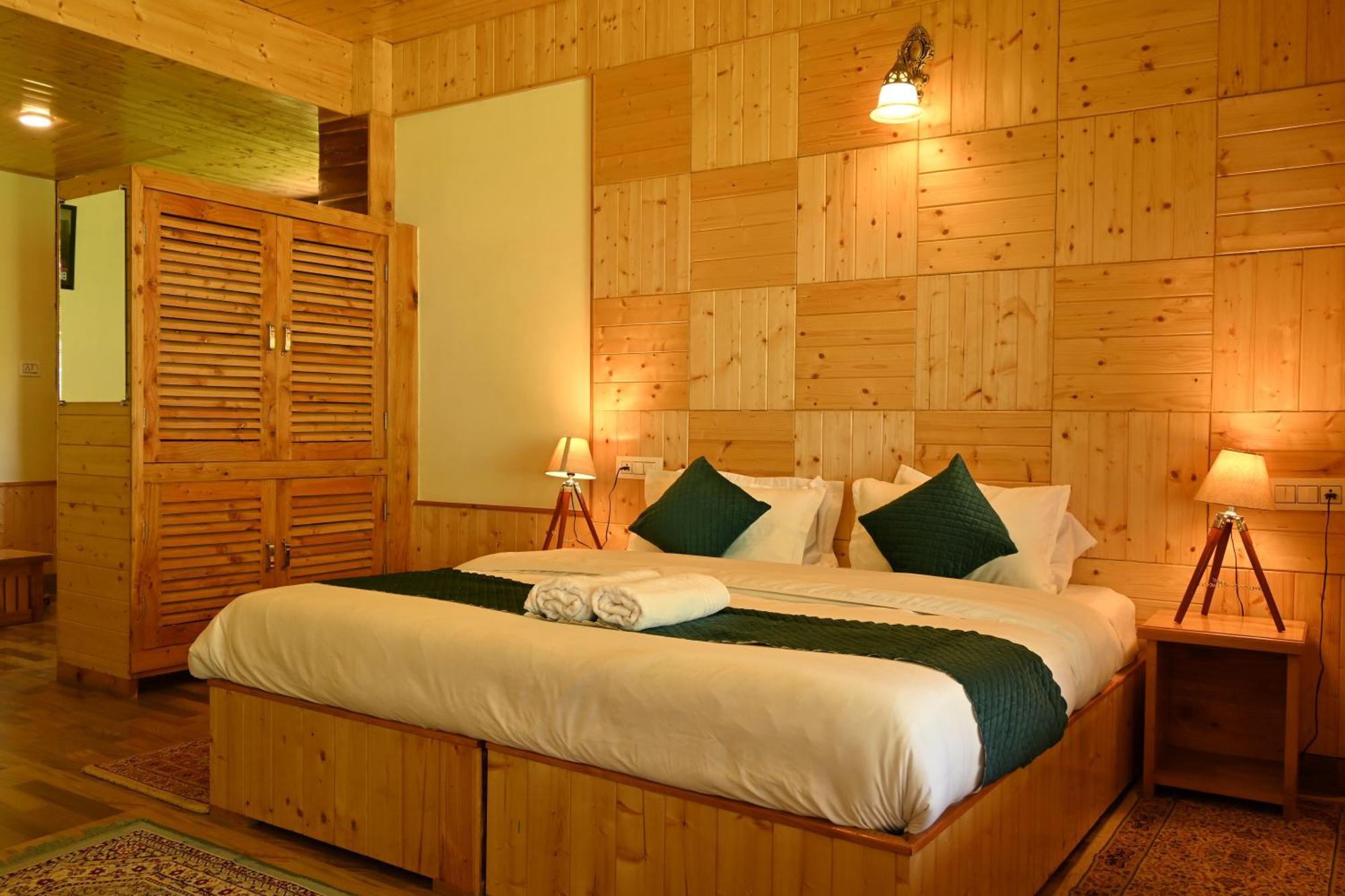 Cascade Mountain Retreat Manali Bed and Breakfast Exteriör bild