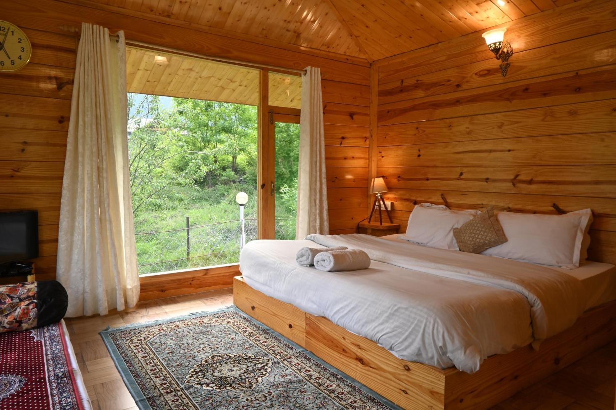 Cascade Mountain Retreat Manali Bed and Breakfast Exteriör bild