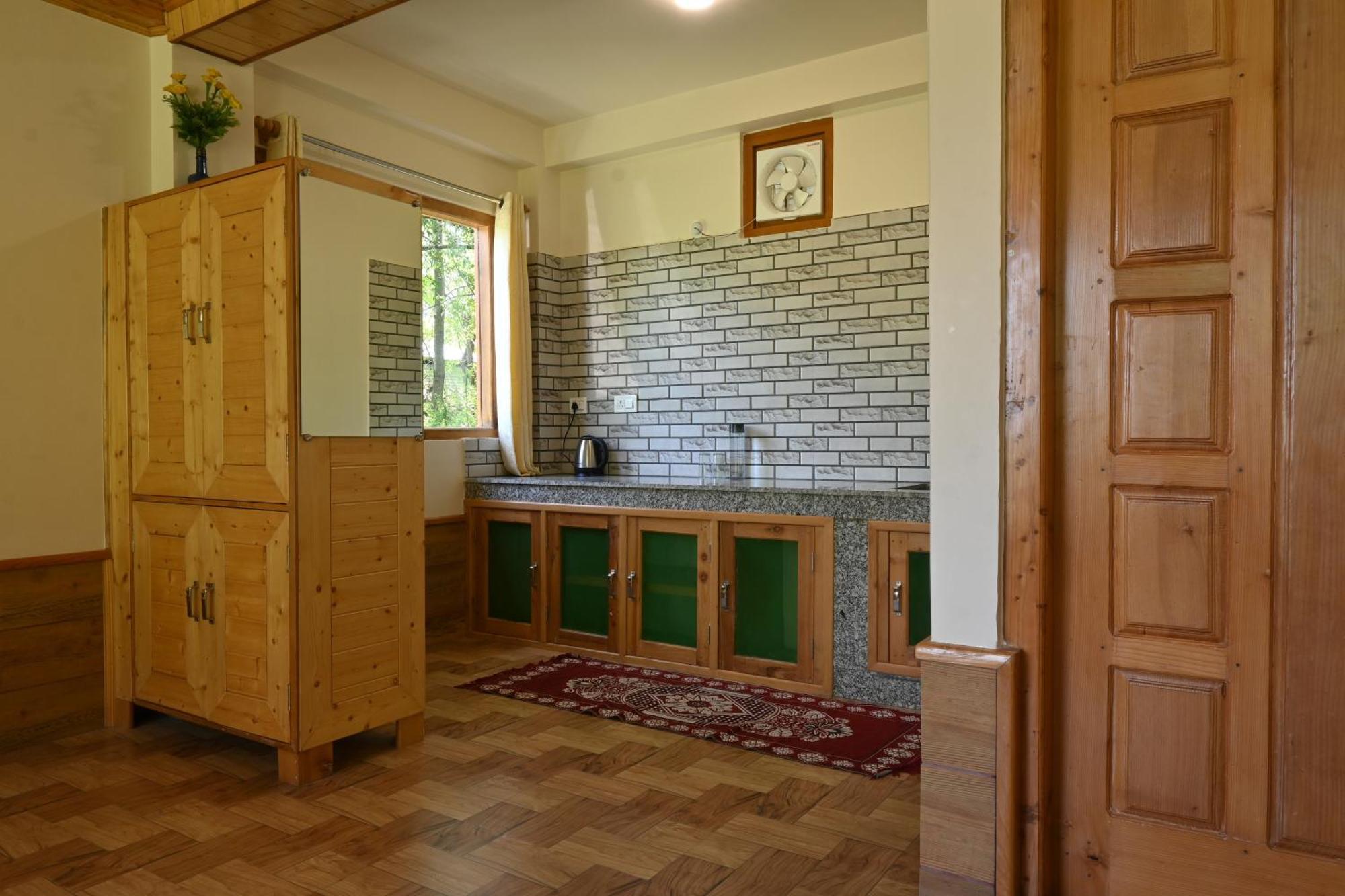 Cascade Mountain Retreat Manali Bed and Breakfast Exteriör bild