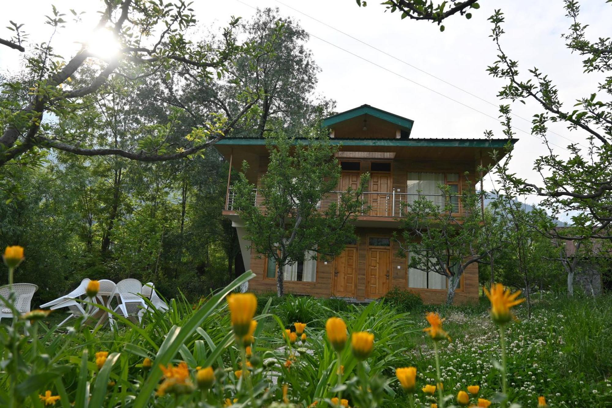 Cascade Mountain Retreat Manali Bed and Breakfast Exteriör bild