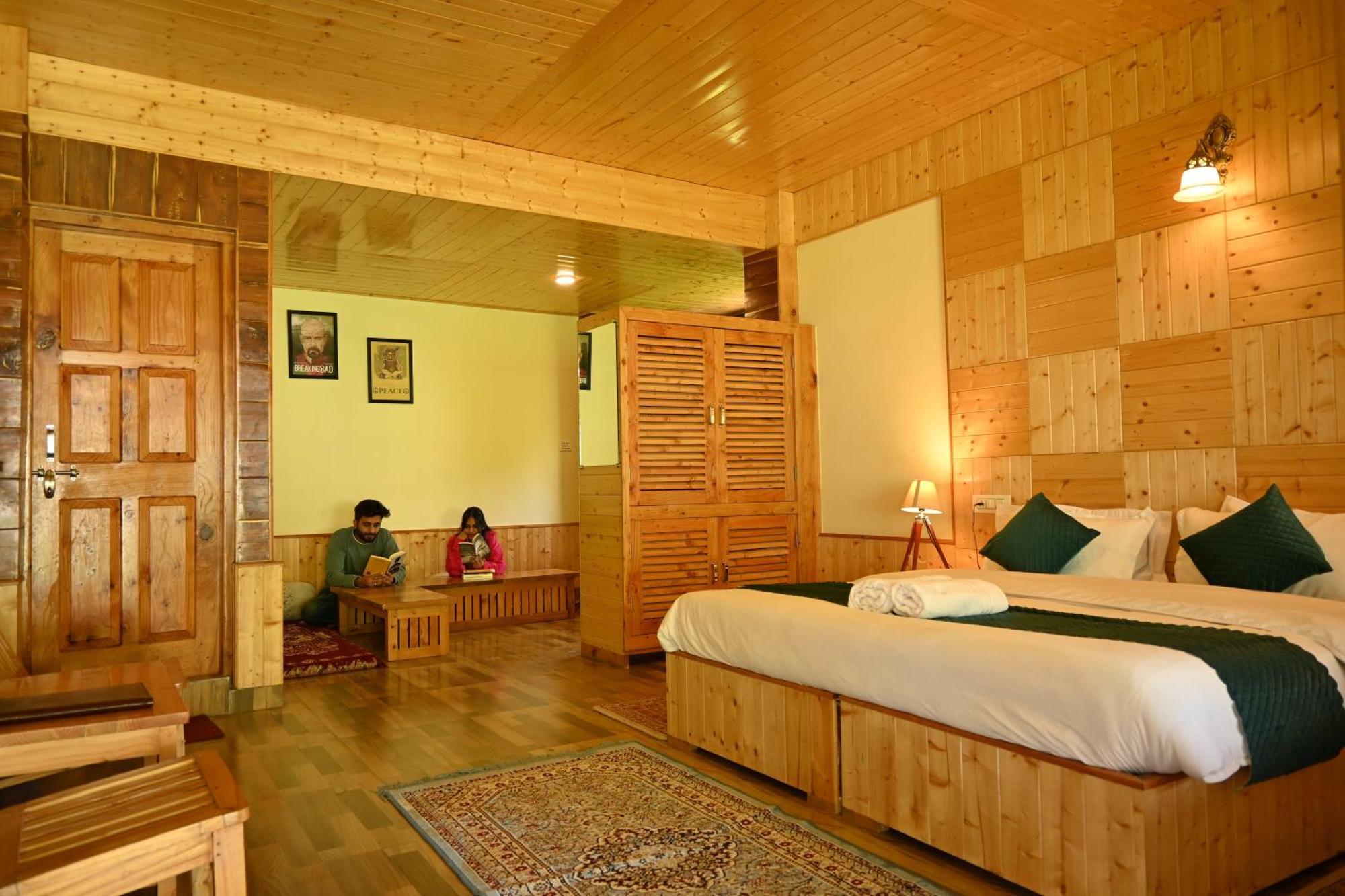 Cascade Mountain Retreat Manali Bed and Breakfast Exteriör bild