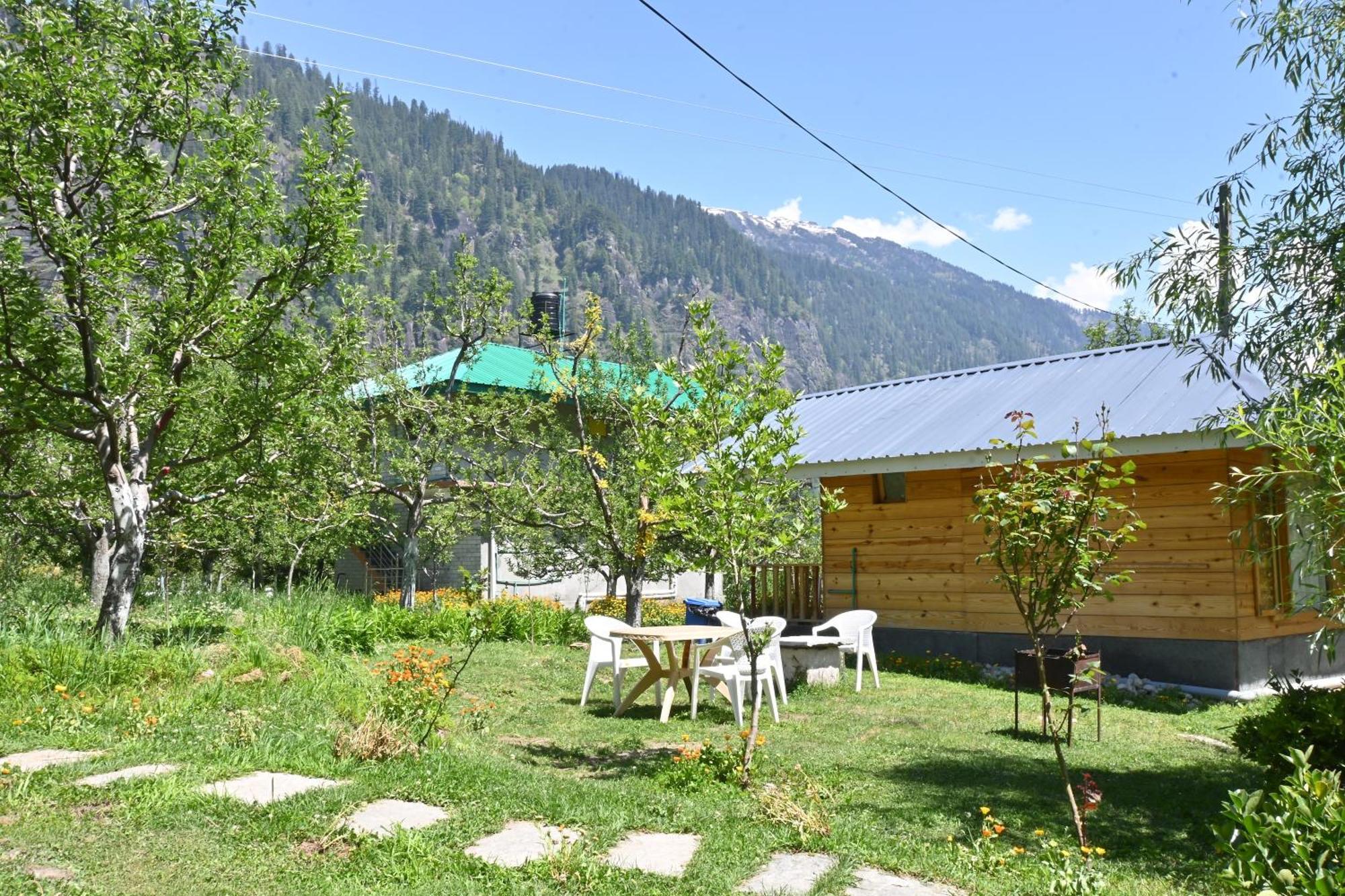 Cascade Mountain Retreat Manali Bed and Breakfast Exteriör bild