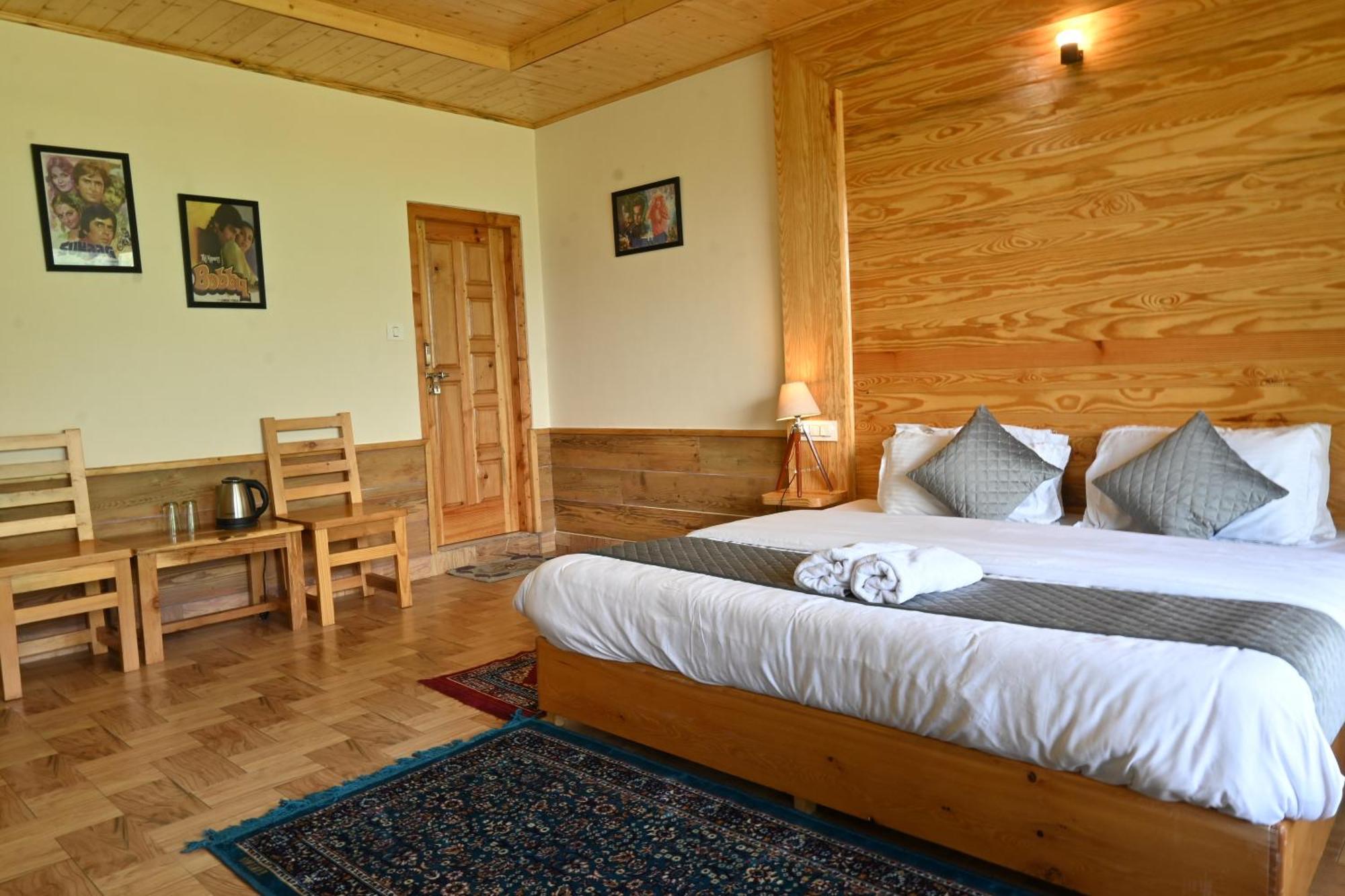 Cascade Mountain Retreat Manali Bed and Breakfast Exteriör bild