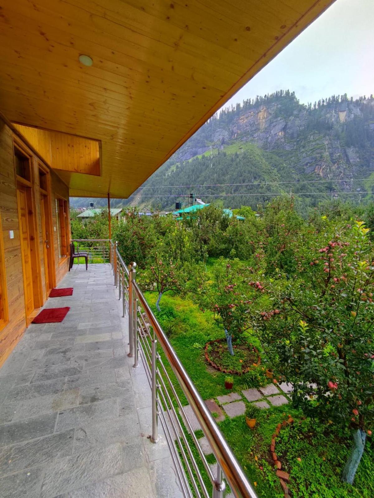 Cascade Mountain Retreat Manali Bed and Breakfast Exteriör bild